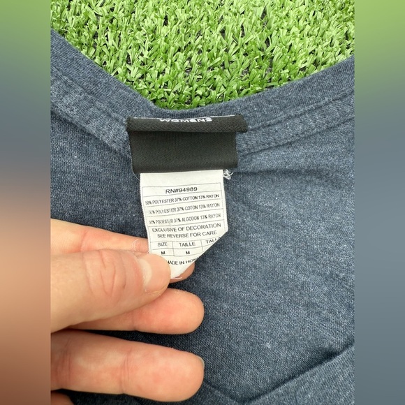 Denver Broncos gray V-Neck T-Shirt - Picture 4 of 5